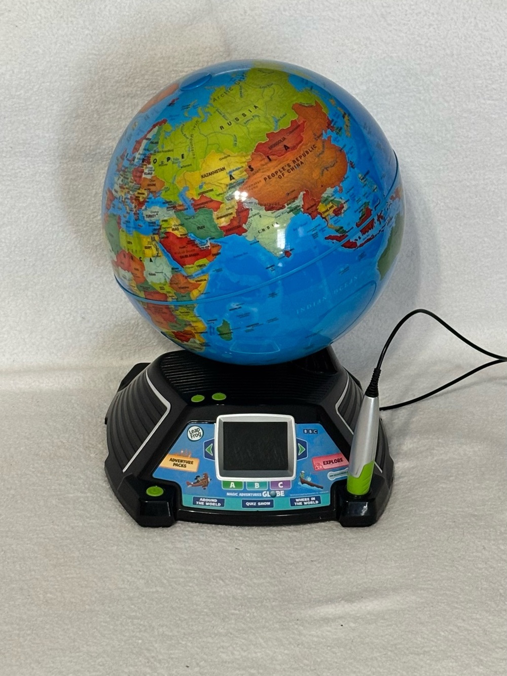Interactive Learning Globe with Blue and Green World Map